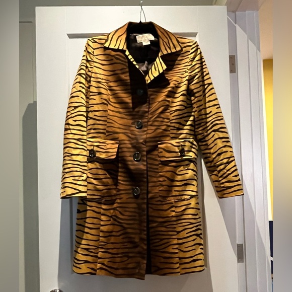 Michael Kors Divine Tiger Animal Print Trench Coat - Picture 4 of 11